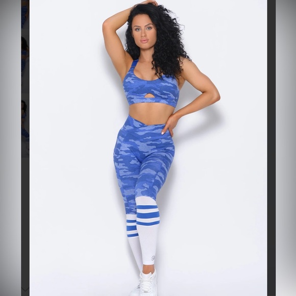 ❌❌SOLD❌❌Bombshell Sportswear Set - Picture 1 of 9